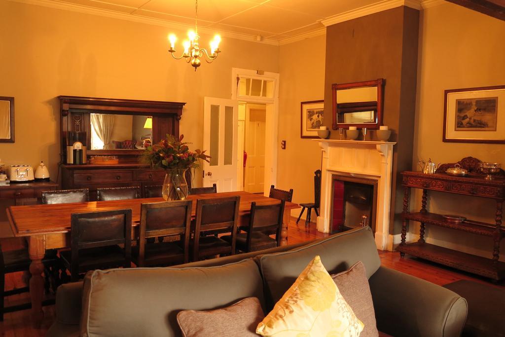 บรอดแลนด์ คันทรี เฮาส์ Hotel Kirkwood ภายนอก รูปภาพ
