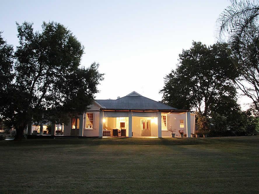 บรอดแลนด์ คันทรี เฮาส์ Hotel Kirkwood ภายนอก รูปภาพ