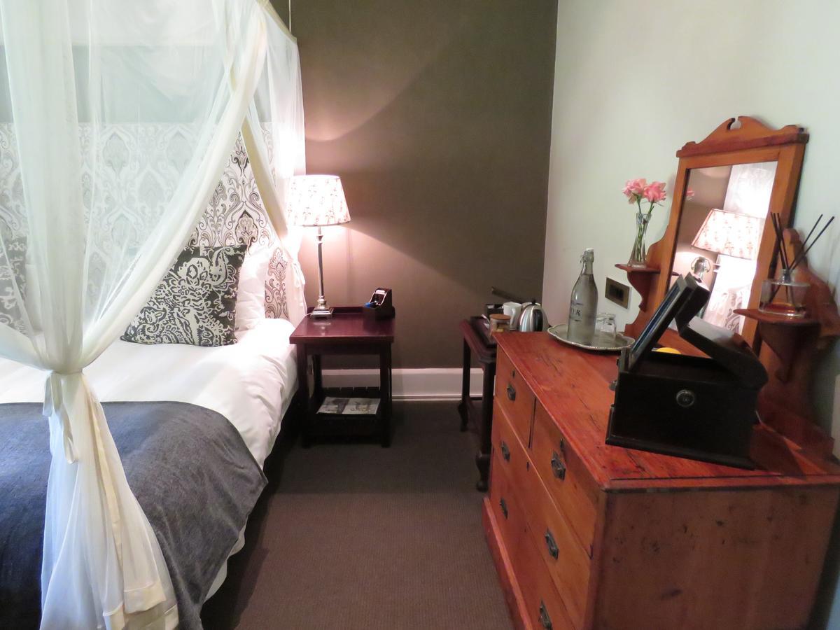 บรอดแลนด์ คันทรี เฮาส์ Hotel Kirkwood ภายนอก รูปภาพ